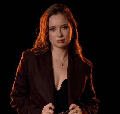 Юлия Степанова